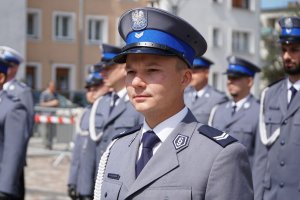 Policjant na uroczystości.