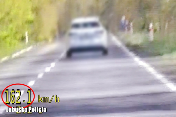 Pędził ponad 160 km/h. Surowa kara dla nieodpowiedzialnego kierowcy