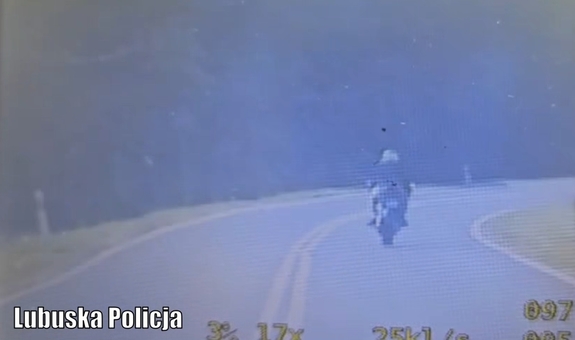 Sezon zakończył utratą prawa jazdy – motocyklista jechał 108 km/h przez miejscowość