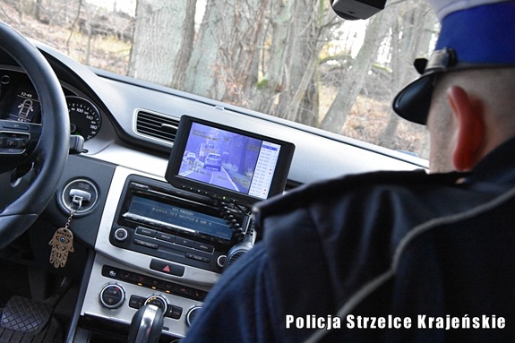 Zero tolerancji dla niebezpiecznych prędkości – policyjne kontrole dla bezpieczeństwa podróżnych