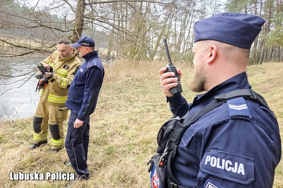 Z lądu, powietrza i wody. Służby zaangażowane w poszukiwania zaginionego mężczyzny